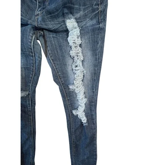 Almost Famous Jeans Women 9 Mid Rise Distressed Stretch Always Fabulous (W32 L31 - Picture 11 of 16